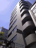 平成5年竣工。正方形で使い勝手のいい貸事務所です。|大江戸線「蔵前」2分の賃貸事務所の外観写真