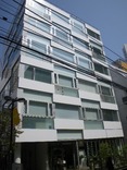 デニス赤坂