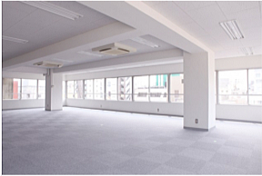 No.6392�̒��ݎ������G���g�����X�E�ݎ��ʐ^